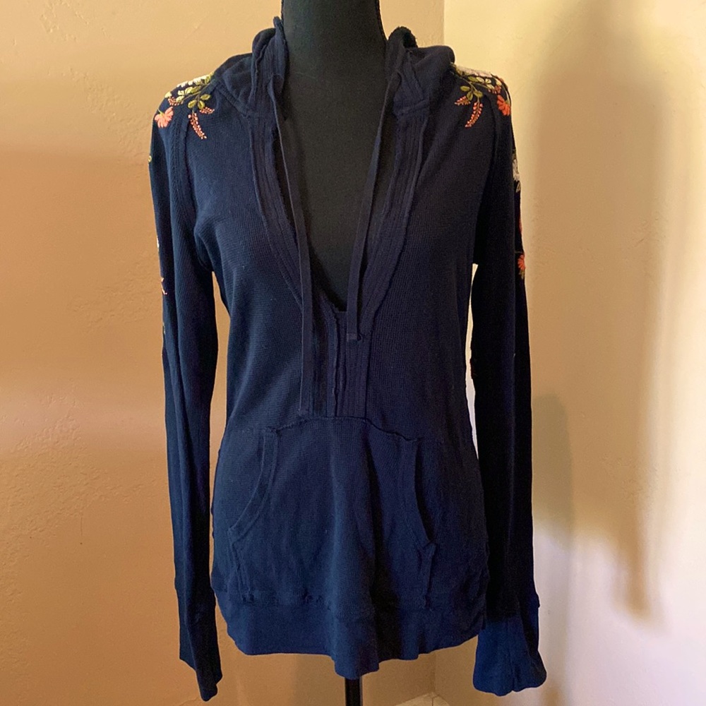 Johnny Was JWLA Blue thermal waffle knit embroidered hoodie size S